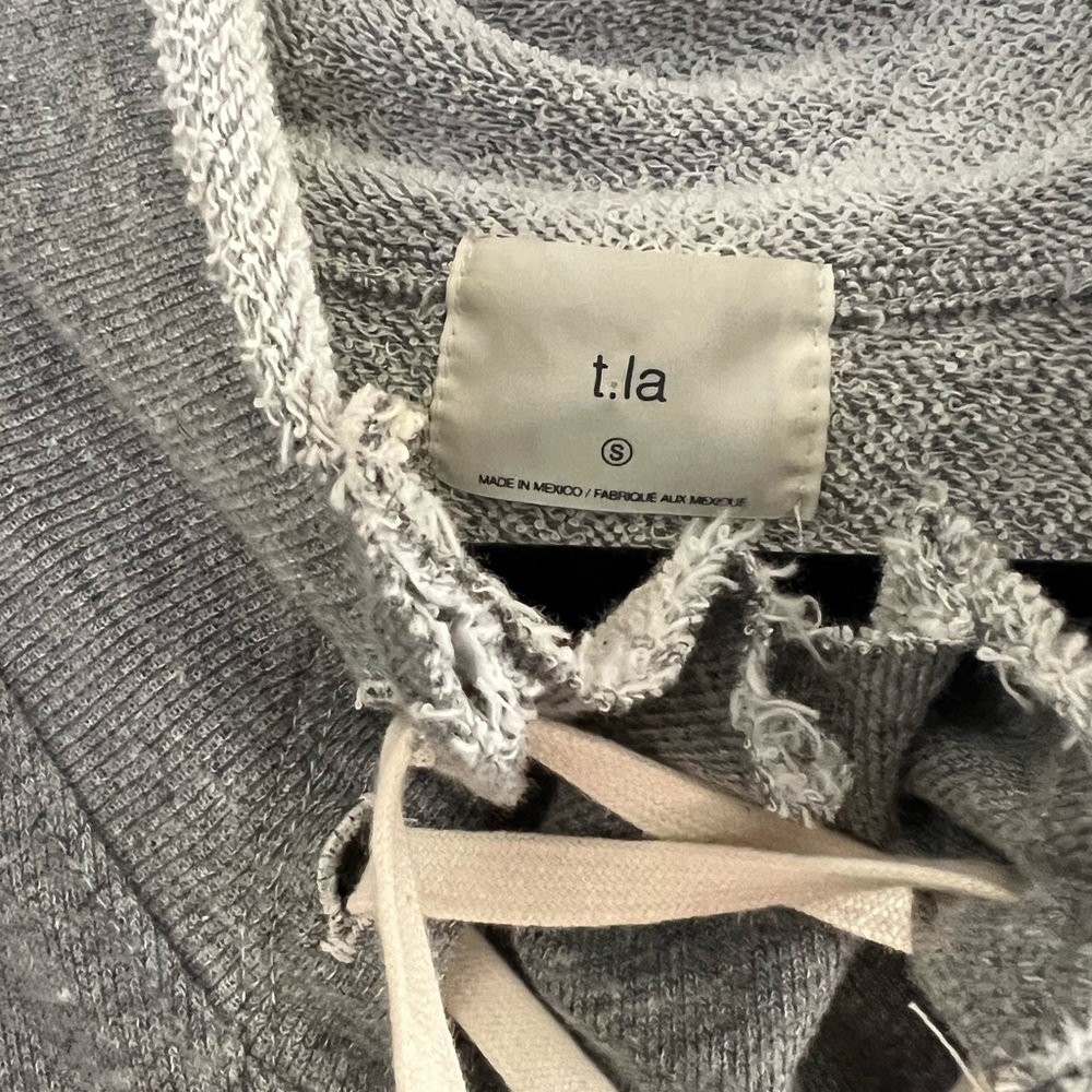 Anthropologie TLA Lace Front Short Sleeves Sweatshirt - Picture 4 of 5